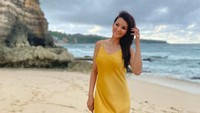 Hal itu membuat Farah Quinn salah tingkah. Foto: Instagram Farah Quinn