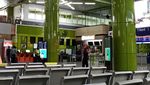 Hari Pertama Perpanjangan PPKM, Stasiun Gambir Sepi