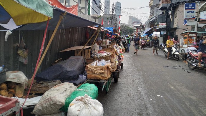 Kondisi pembangunan Pasar Kambing Tanah Abang, Selasa (10/11/2021),