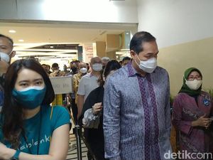 Mendag: Ke Mal Buat Belanja, Nggak Boleh Nongkrong!