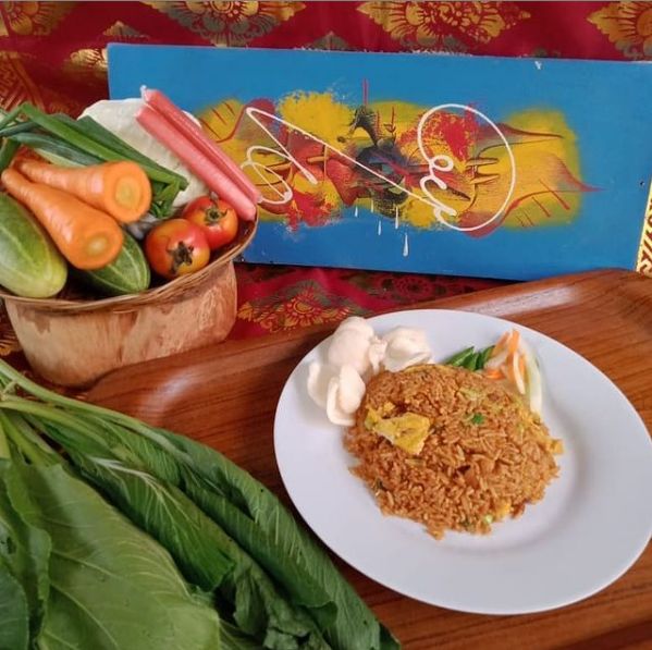 Agar Rasanya Sama, Penjual Nasgor Ini Timbang Nasi dan Bumbunya