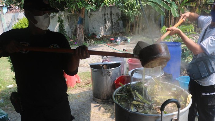 Perawatan Pasien COVID-19 di Jombang Juga Pakai Ramuan Tradisional Secara Massal