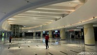 Uji coba pembukaan pusat perbelanjaan/mal akan dilakukan di kota Jakarta, Bandung, Surabaya, dan Semarang dengan kapasitas 25 persen selama seminggu ke depan.