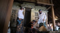 Pelepasan luwur digelar secara internal pihak Yayasan Makam, Menara, dan Masjid Sunan Kudus.  
