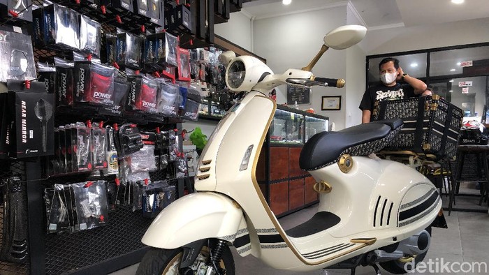 Vespa 946 Christian Dior Vespa 946 Christian Dior