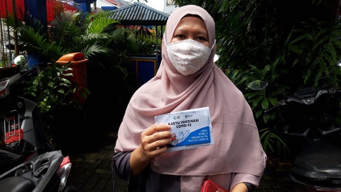 Warga Antusias mengikuti vaksinasi di Gerai Vaksinasi Merdeka
