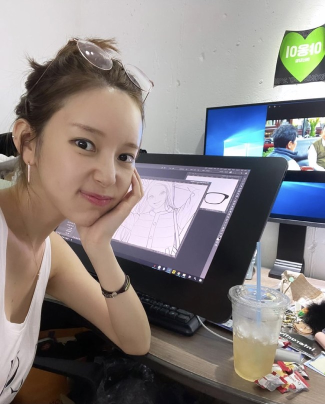 True Beauty menandai debut Yaongyi sebagai seorang kartunis. Hingga kini, webtoon True Beauty telah dibaca 5,7 juta orang dari mancanegara dan diterjemahkan dalam sembilan bahasa termasuk Bahasa Indonesia dan Jepang. Foto: dok Instagram meow91__