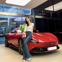 “Aku dapat menerima pendapat apa pun tentang pekerjaanku, namun mereka menghinaku sebagai manusia. Seperti penampilanku… bagaimana hidungku, sesuatu tentang kakiku dan sebagainya…” ungkap wanita kelahiran 1991 itu. Foto: dok Instagram meow91__