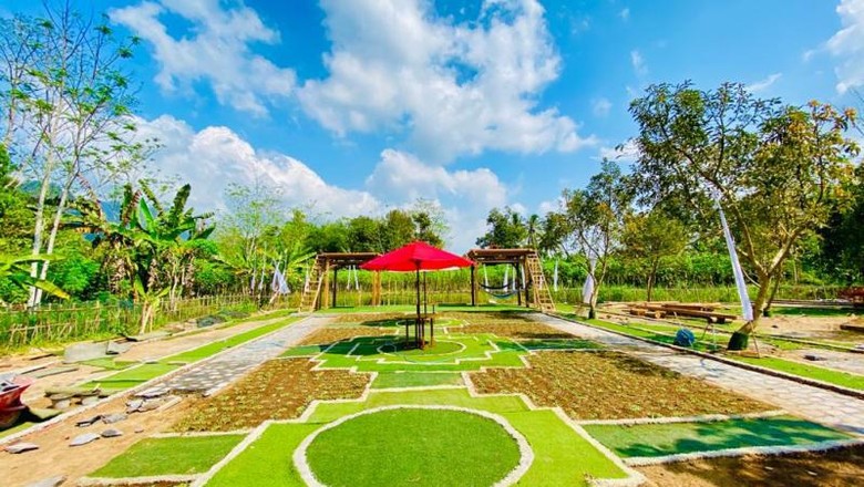Borobudur Under Line Borobudur under line yang berada di Wisata Kelinci Desa Bahasa Borobudur. (foto: Dokumentasi Wisata Kelinci Desa Bahasa Borobudur