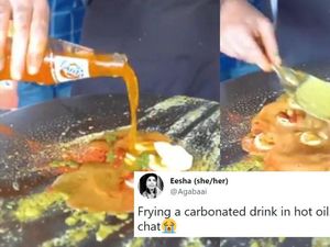 Bukan Minyak, Jajanan Telur Ini Digoreng Pakai Fanta Rasa Jeruk