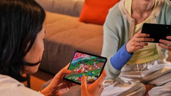 Menikmati konten jadi makin puas. Foto: Samsung