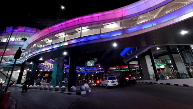 Jembatan CSW di Jalan Sisingamangaraja, Jaksel, Rabu (11/8/2021) malam.