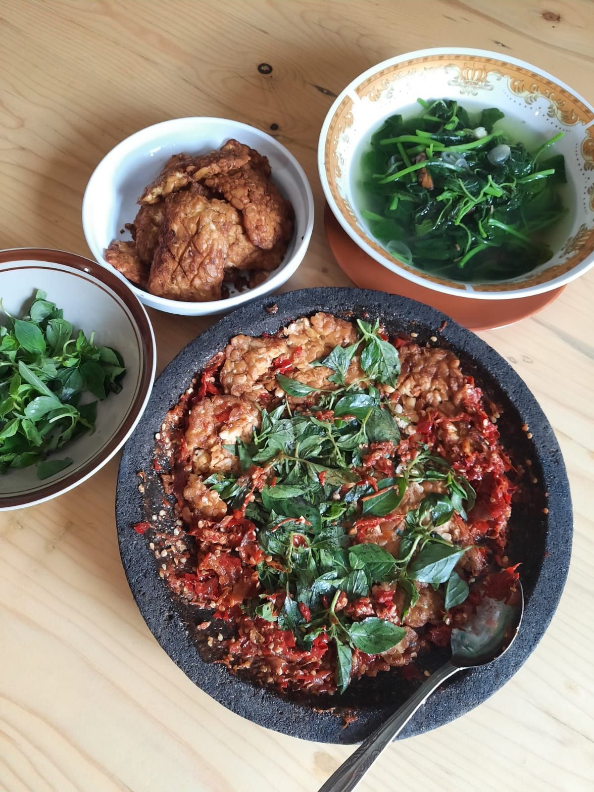 Sedap! Begini Nikmatnya Menu Makan Sederhana ala Netizen di Yogyakarta