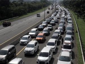19 Juta Orang Diprediksi Wira-wiri saat Libur Nataru, Satgas Siapkan Ini