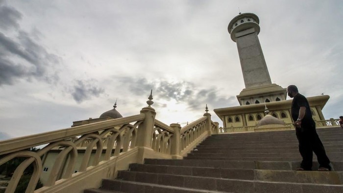 Kejaksaan Negeri (Kejari) Aceh Utara menetapkan lima tersangka dugaan tindak pidana korupsi proyek pembangunan monumen Islam Samudera Pasai. Total anggaran proyek ini berjumlah Rp 49,1 miliar.