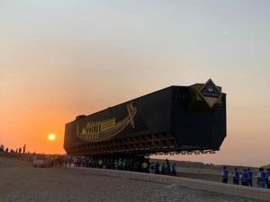 Melihat Pemindahan Kapal Matahari Firaun ke Museum Giza