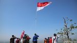 Sambut HUT RI, Bendera Merah Putih Berkibar di Atas Bukit Patiayam