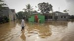 Sungai Cimanceuri Meluap, Kabupaten Tangerang Terendam