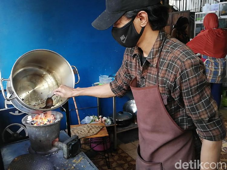 Lebih Murah dari Tarif Parkir! di Solo Ada Nasi Goreng Rp 1.000