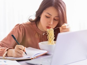 Wow! Indonesia Negara Pemakan Mie Instan Terbanyak ke-2 di Dunia