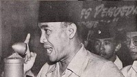 Gelegar pidato Bung Karno dalam Kongres Pemuda yang diadakan di Alun Alun Utara Yogyakarta, pada 10-11 November 1945.