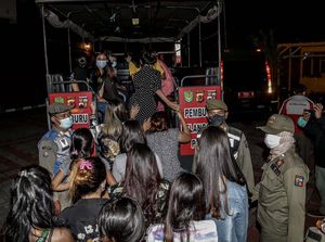 Petugas Gerebek Prostitusi di Hotel di Bogor, 24 Pasangan Diamankan