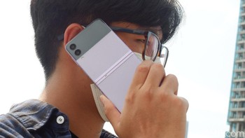 Kalau soal spesifikasinya sangat mumpuni, dapur pacunya menggunakan Snapdragon 888 dengan RAM 8 GB. Foto: Adi Fida Rahman/detikINET