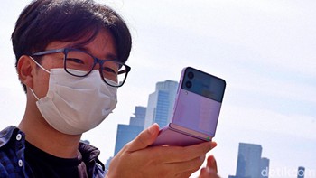 Galaxy Z Fold 3 sudah dapat dipesan di Indonesia dengan harga Rp 15 juta. Foto: Adi Fida Rahman/detikINET