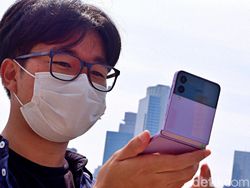 Menggenggam Galaxy Z Flip 3, HP Layar Lipat Kece Harga Rp 15 Juta