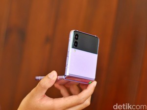 Hands-on Samsung Galaxy Z Flip 3, Harga dan Tampilannya Bikin Jatuh Hati