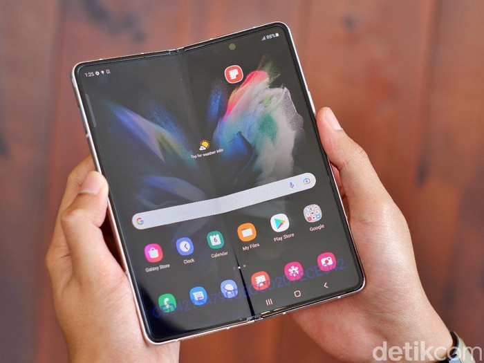 Galaxy z fold 3