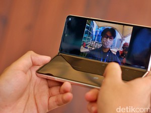 Cara Kerja Under Display Camera di Galaxy Z Fold3 5G