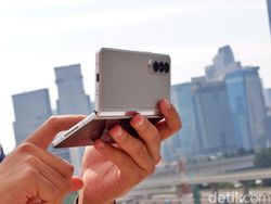 Samsung Galaxy Z Fold 3 5G, HP Layar Lipat Pertama di Dunia yang Tahan Air