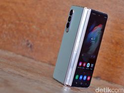 Samsung Galaxy Z Fold 3 5G, HP Layar Lipat Pertama di Dunia yang Tahan Air