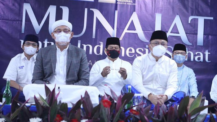Sebanyak kurang lebih 10.000 kader PAN se-Indonesia mengikuti tablig akbar secara daring. Aktivitas tersebut langsung memecahkan rekor MURI.