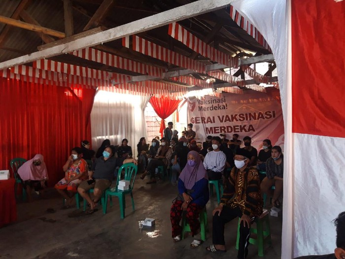 Gerai Vaksinasi Merdeka di Penjaringan Jakut