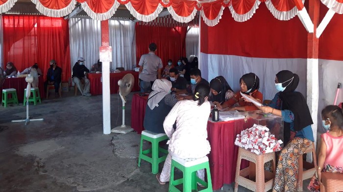 Gerai Vaksinasi Merdeka di Penjaringan Jakut