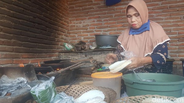 Ini Dia Pizza Tradisional Khas Polewali Mandar