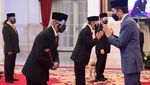 Jokowi Anugerahi 335 Tokoh Bintang Mahaputera-Bintang Jasa