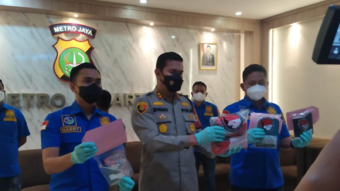 Kurir sabu senilai Rp 2 miliar ditangkap Polres Jakbar (Dias/detikcom)