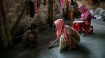 Pengungsi Rohingnya di Bangladesh Mulai Mendapatkan Vaksin COVID-19