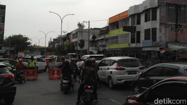 Penyekatan Mobilitas di Pekanbaru.