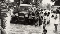 Sebagai contoh B 608 atau bisa diartikan kendaraan dari wilayah B yakni Batavia (Jakarta) kendaraan ke-608, tanpa ada huruf di bagian belakang yang saat ini menandakan wilayah kendaraan tersebut dikeluarkan. Untuk urusan dimensi pelat nomor saat itu tidak memiliki ukuran pasti, karena memang sebagai penanda. Istimewa/java post  