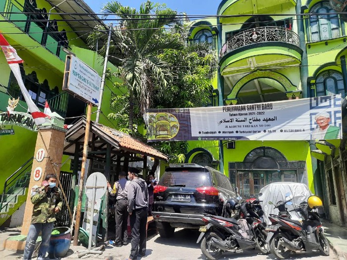 Ponpes Miftachus Sunnah surabaya milik Ketua Umum MUI yang juga Rais Am PBNU, KH Miftachul Akhyar