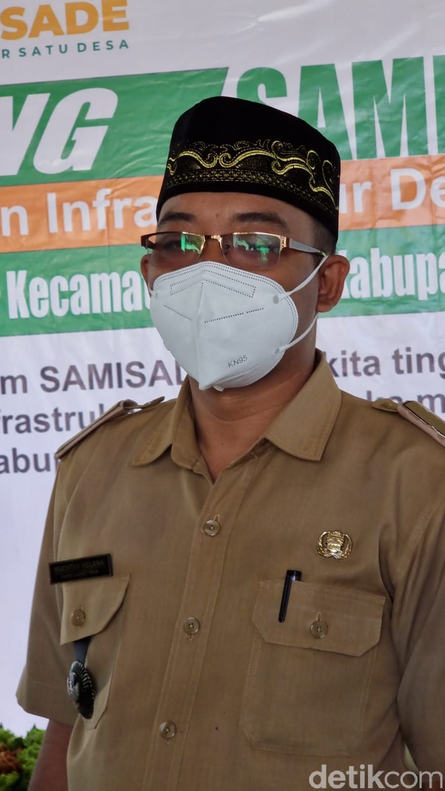 Proyek Betonisasi Jalan Lintas RW di Cilebut Timur