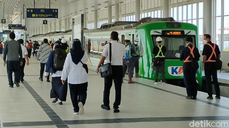 Progres pembangunan stasiun Kereta Api Bandara Yogyakarta International Airport (YIA) di Kulon Progo, DIY mencapai lebih dari 90 persen.