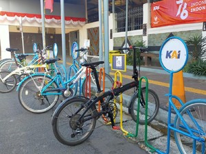 Gowes Seli dan Nyepur: Wisata Vaksin di Stasiun Solo Balapan