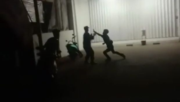 viral pemuda serang tni