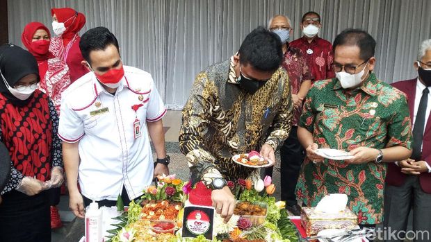 Walkot Medan Bobby Nasution menghadiri peringatan HUT ke-93 RSUD Pirngadi (Datuk Haris/detikcom)