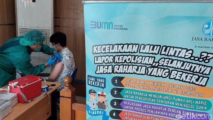 3 ribu masyarakat transportasi di Bandung vaksinasi COVID